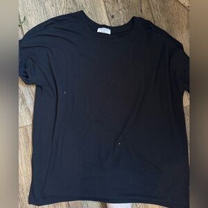 Zenana Outfitters Black Short Sleeve Tee